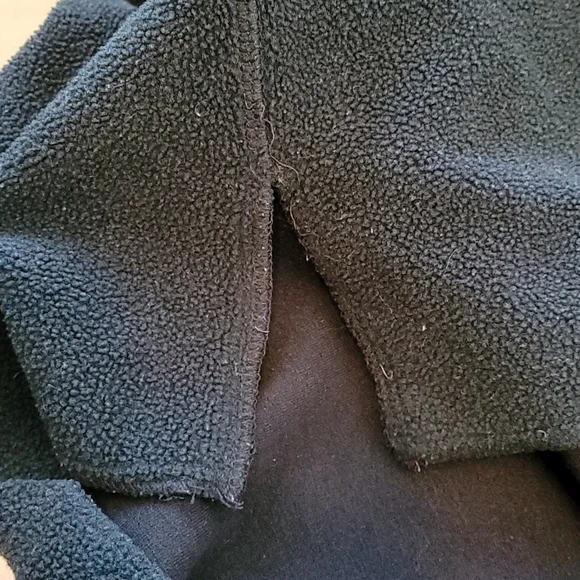 Mountain Hardwear Black Fleece Quarter Zip Pullover Sweater - Picture 7 of 7